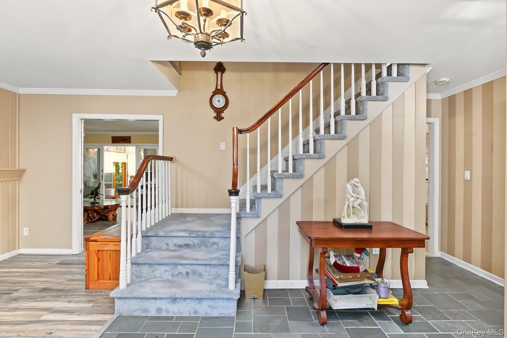2 Three Pond Road, Smithtown, NY 11787 — photo 5