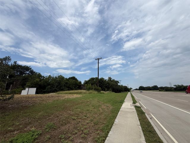 4724 E University Drive, Denton, TX 76208