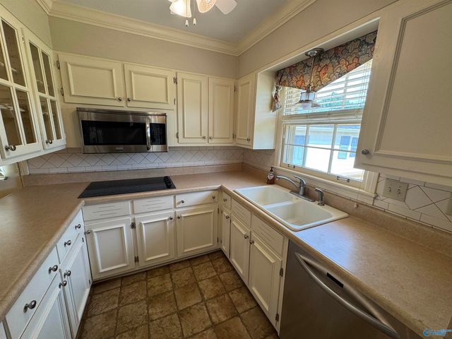 816 Mira Vista Drive, Huntsville, AL 35802