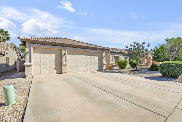 3736 E THAMES Circle, San Tan Valley, AZ 85140