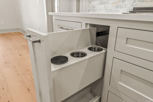 1665 Nantucket, Conway, AR 72034