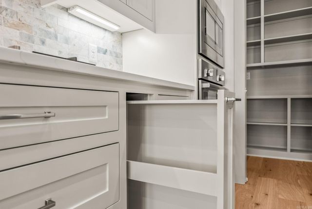 1665 Nantucket, Conway, AR 72034