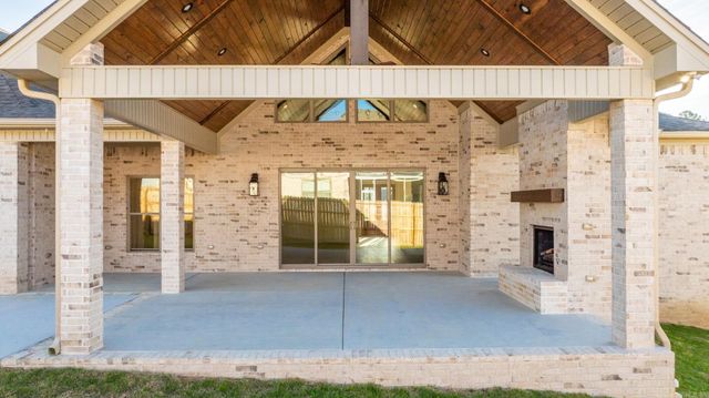 1665 Nantucket, Conway, AR 72034