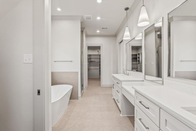 1665 Nantucket, Conway, AR 72034