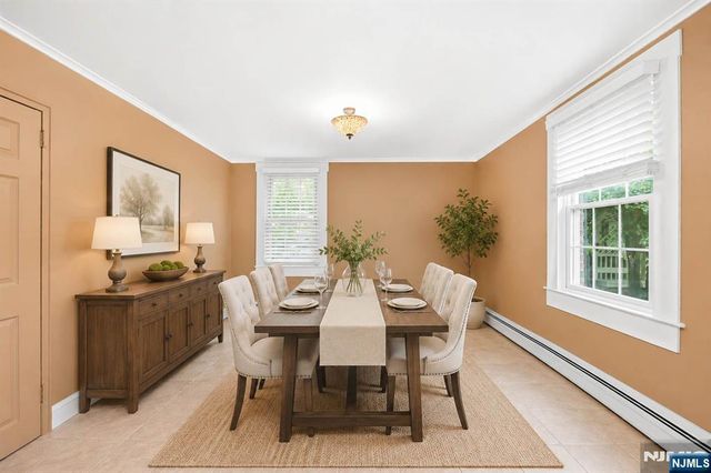 806 Ramapo Valley Road, Oakland, NJ 07436