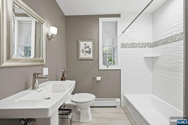 806 Ramapo Valley Road, Oakland, NJ 07436