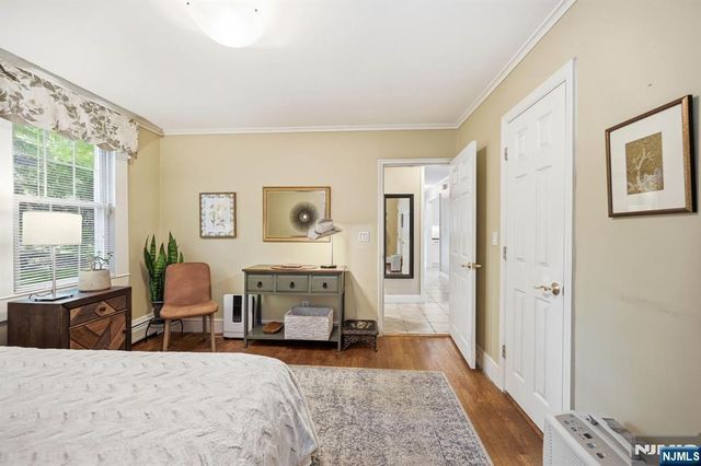 806 Ramapo Valley Road, Oakland, NJ 07436