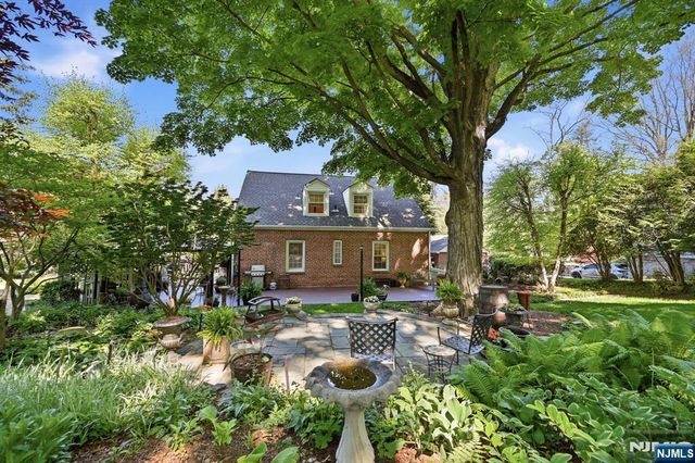 806 Ramapo Valley Road, Oakland, NJ 07436