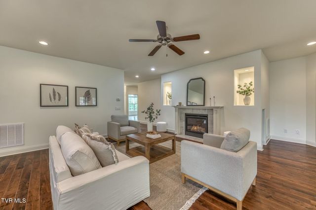 94 Cypress Ridge Court, Jonesborough, TN 37659