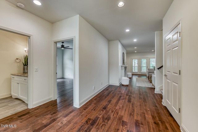 94 Cypress Ridge Court, Jonesborough, TN 37659