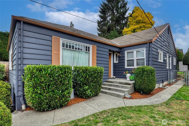 916 Harvard Avenue E, Seattle, WA 98102