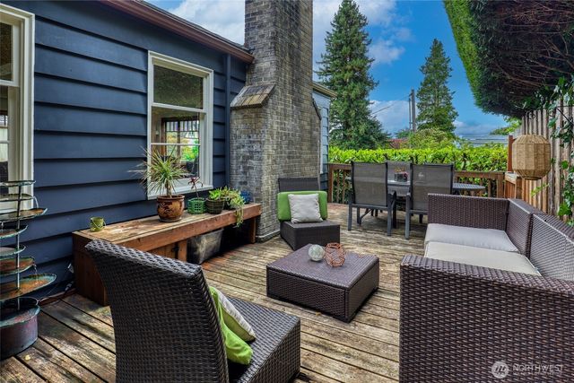 916 Harvard Avenue E, Seattle, WA 98102