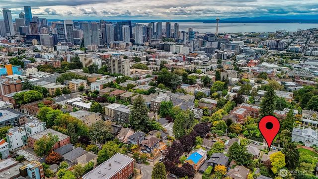 916 Harvard Avenue E, Seattle, WA 98102