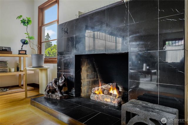 916 Harvard Avenue E, Seattle, WA 98102