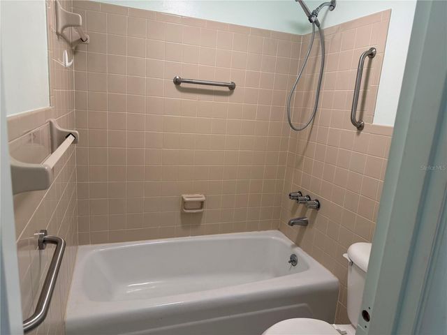 245 CENTER ROAD 103, Venice, FL 34285