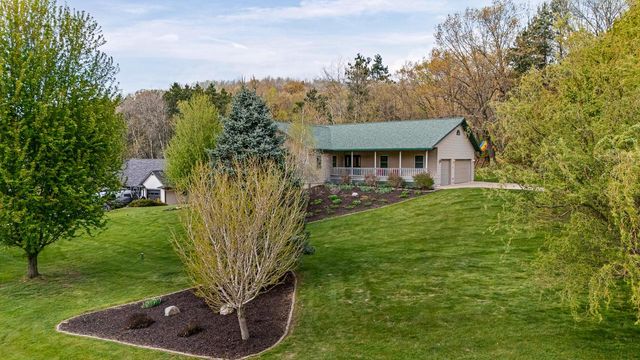 W6166 Valley PLACE, Holmen, WI 54636