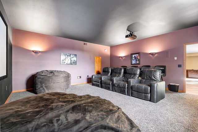W6166 Valley PLACE, Holmen, WI 54636