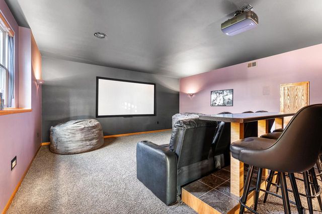 W6166 Valley PLACE, Holmen, WI 54636
