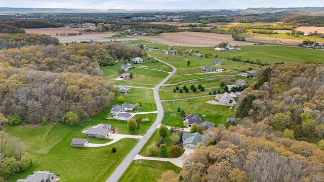 W6166 Valley PLACE, Holmen, WI 54636