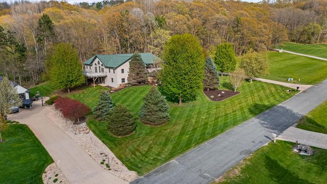 W6166 Valley PLACE, Holmen, WI 54636