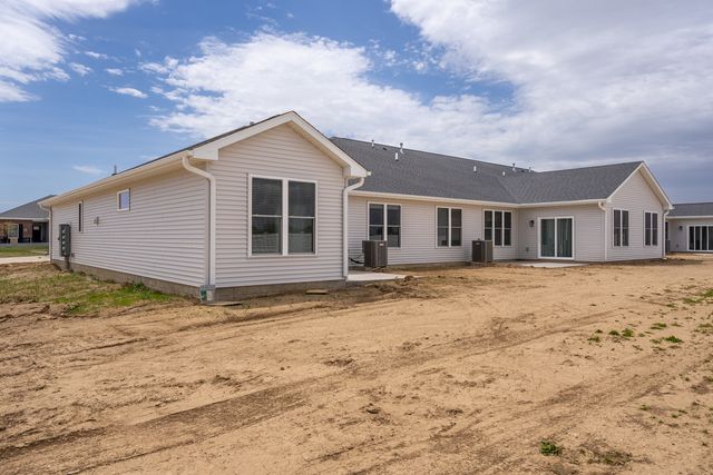 7 FRANK Court, Leclaire, IA 52753