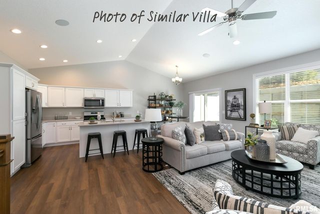 7 FRANK Court, Le Claire, IA 52753