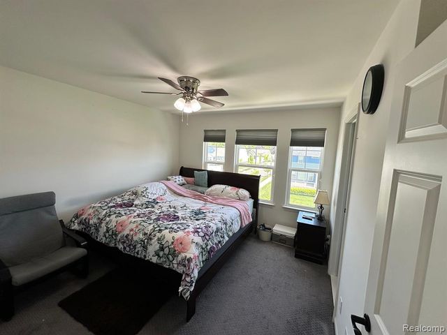 127 Monument Lane, Wixom, MI 48393