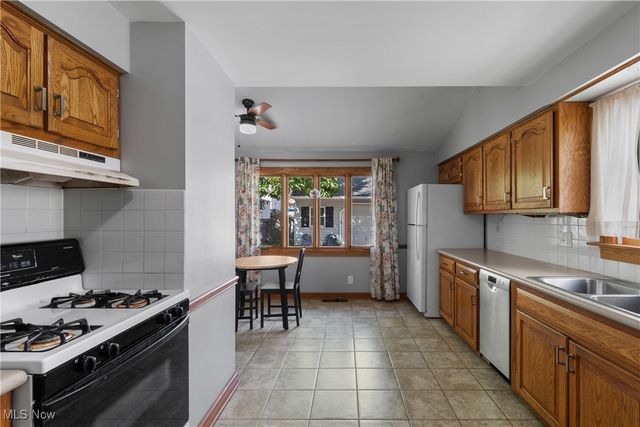 291 Selden Avenue, Akron, OH 44301