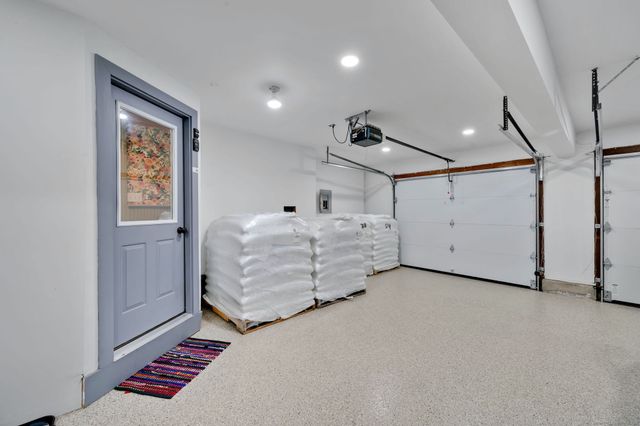 922 Flanders Road, Southington, CT 06489