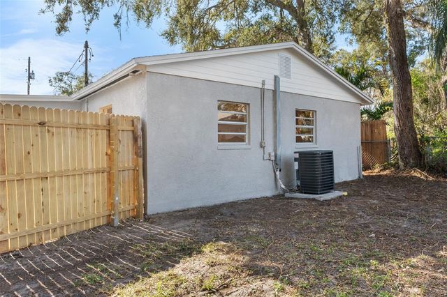 1010 FAIRMONT STREET, Clearwater, FL 33755