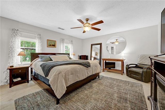 4414 Dunriver Drive SW, Lilburn, GA 30047
