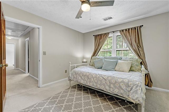4414 Dunriver Drive SW, Lilburn, GA 30047