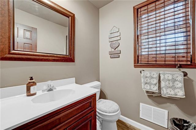 4414 Dunriver Drive SW, Lilburn, GA 30047