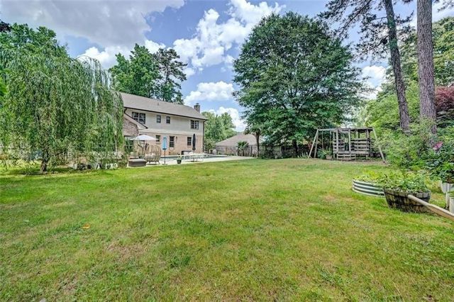 4414 Dunriver Drive SW, Lilburn, GA 30047