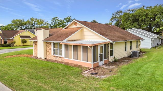 1144 MONROE AVENUE, St Cloud, FL 34769