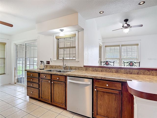 1144 MONROE AVENUE, St Cloud, FL 34769