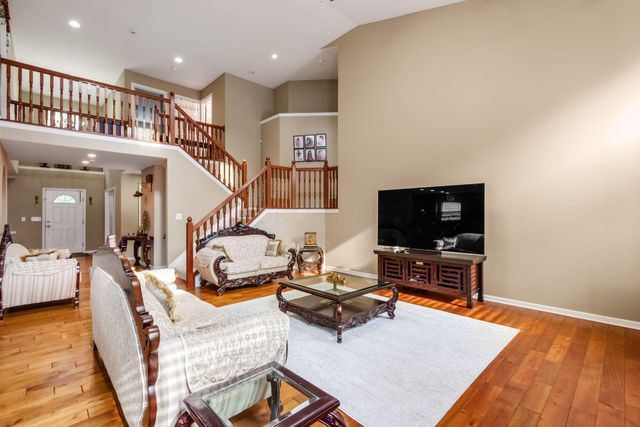 6933 Post Preserve Boulevard, Dublin, OH 43016