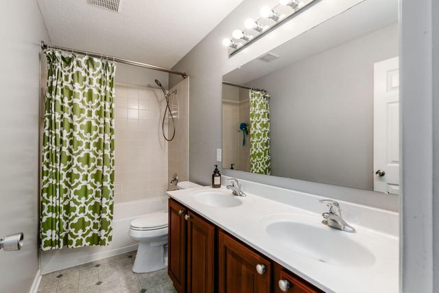 6933 Post Preserve Boulevard, Dublin, OH 43016