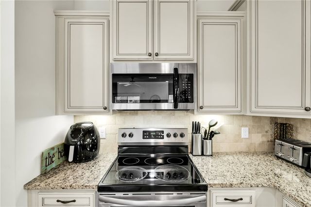 804 Mariners Circle, St Simons Island, GA 31522