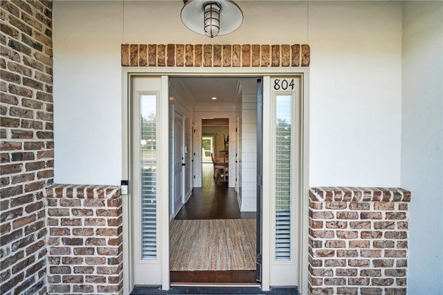 804 Mariners Circle, St Simons Island, GA 31522