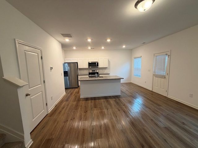1410 Ben Park Way, Grayson, GA 30017