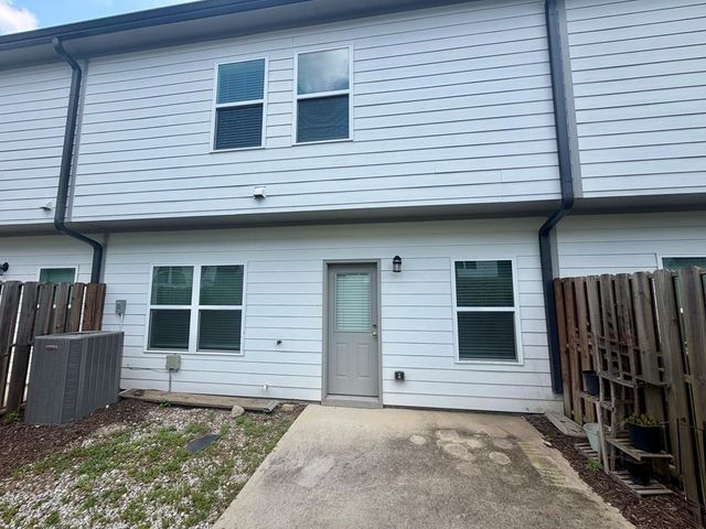 1410 Ben Park Way, Grayson, GA 30017