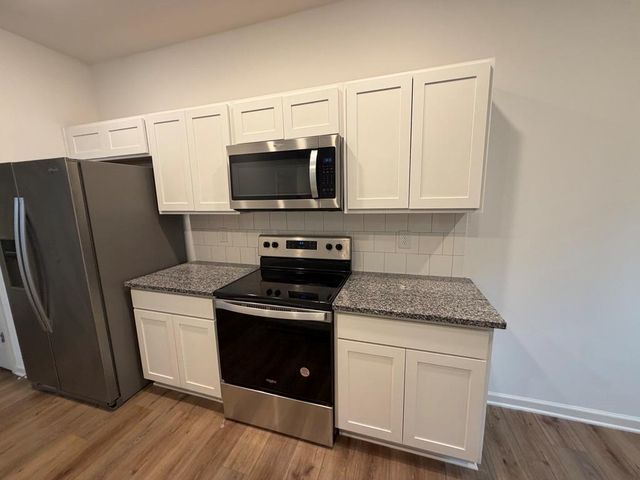 1410 Ben Park Way, Grayson, GA 30017