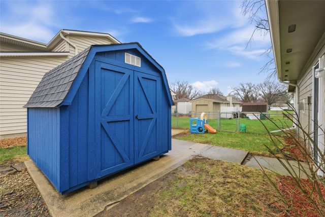 4509 73rd Place, Urbandale, IA 50322