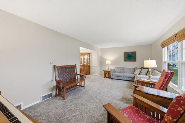 4509 73rd Place, Urbandale, IA 50322