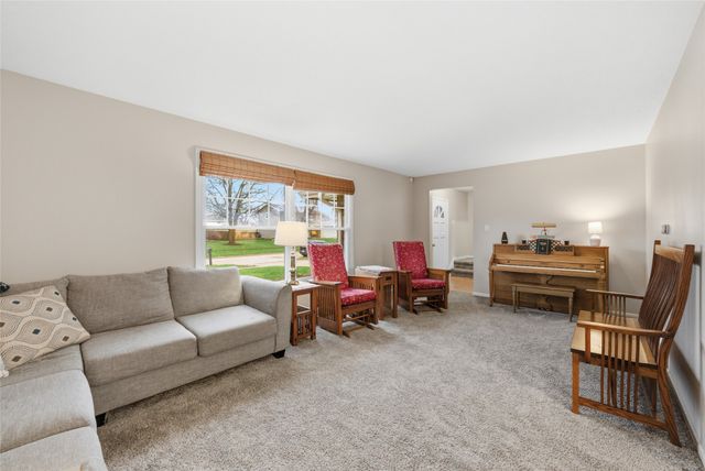 4509 73rd Place, Urbandale, IA 50322