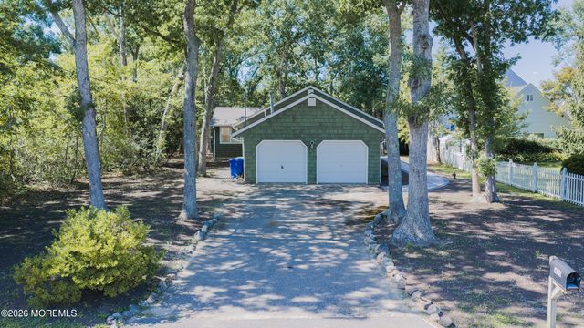 1425 Forecastle Avenue, Manahawkin, NJ 08050