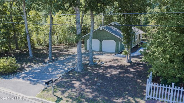 1425 Forecastle Avenue, Manahawkin, NJ 08050