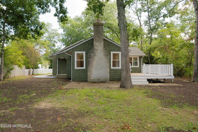 1425 Forecastle Avenue, Manahawkin, NJ 08050