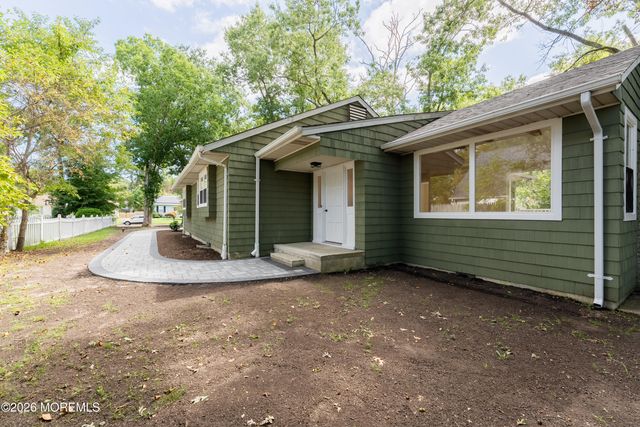 1425 Forecastle Avenue, Manahawkin, NJ 08050